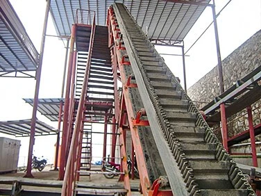 Steep Incline Corrugated Sidewall Belt Conveyor Application-4 Steep Incline Corrugated Sidewall Belt Conveyor Application-4