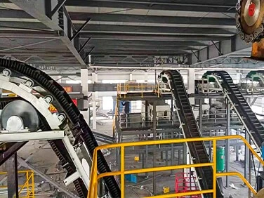 Steep Incline Corrugated Sidewall Belt Conveyor Application-7 Steep Incline Corrugated Sidewall Belt Conveyor Application-7