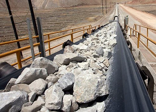 Convoyeur à bande terrestre