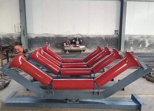 Rouleau de transport à alignement automatique